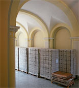 Picture: Foyer in Building 903 from the times of the Hauptkadettenanstalt (Cadet's Institute) being used as a storage facility.