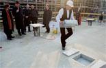 Picture: Laying of the ceremonial time capsule by the site foreman Uwe Duda